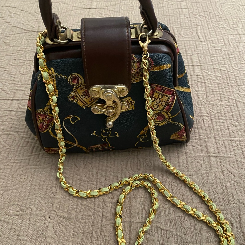 Elegant Vintage Handbag